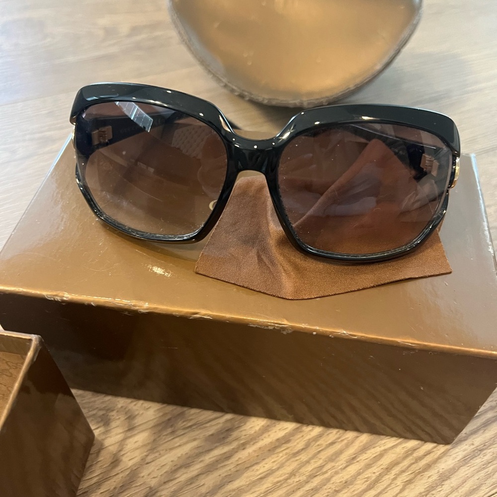 Vintage gucci sunglasses - Picture 5 of 10